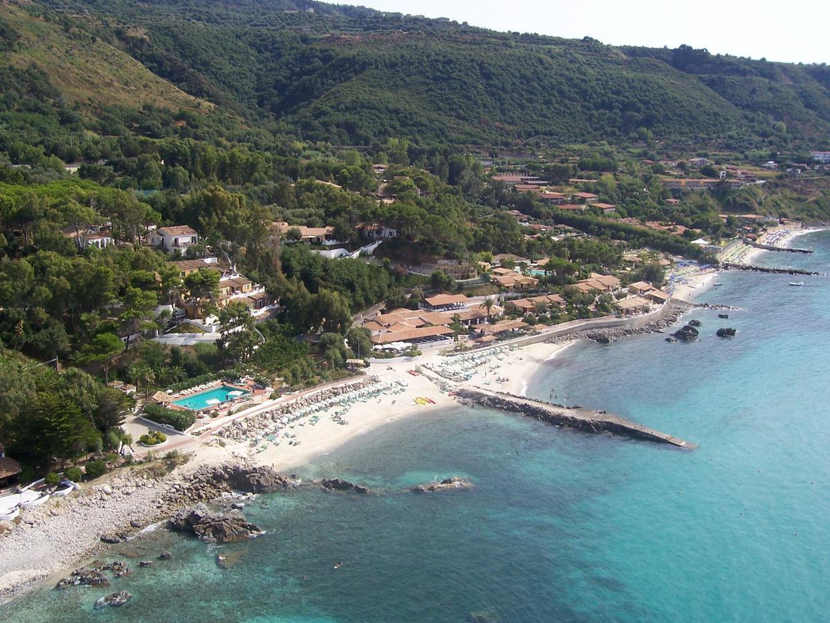 A Turri Hotel Capo Vaticano Ngoại thất bức ảnh
